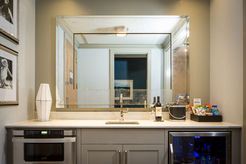 Zaza Memorial Hotel 4*